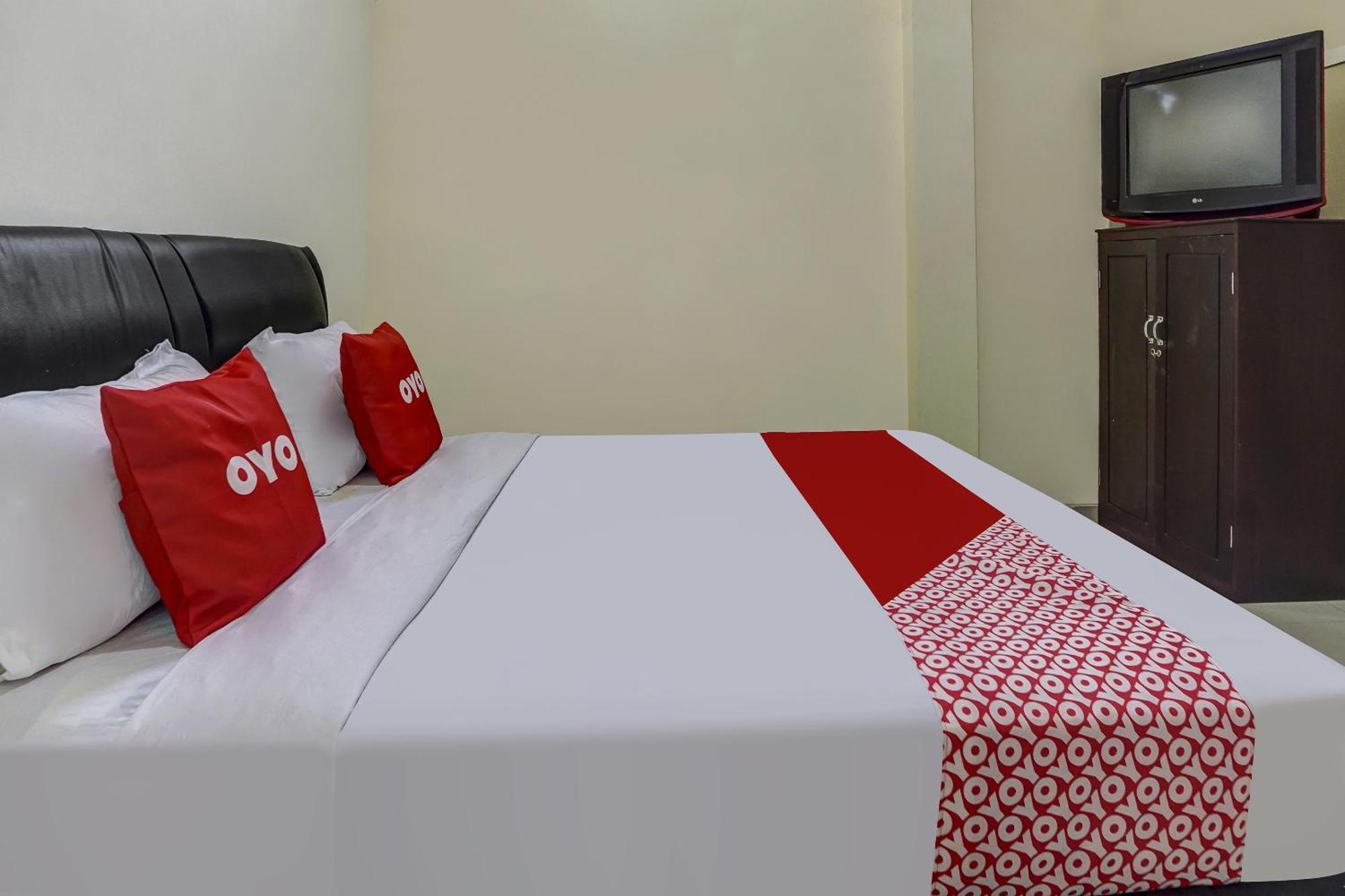 Oyo 91084 Oke Guest House Malang Eksteriør billede